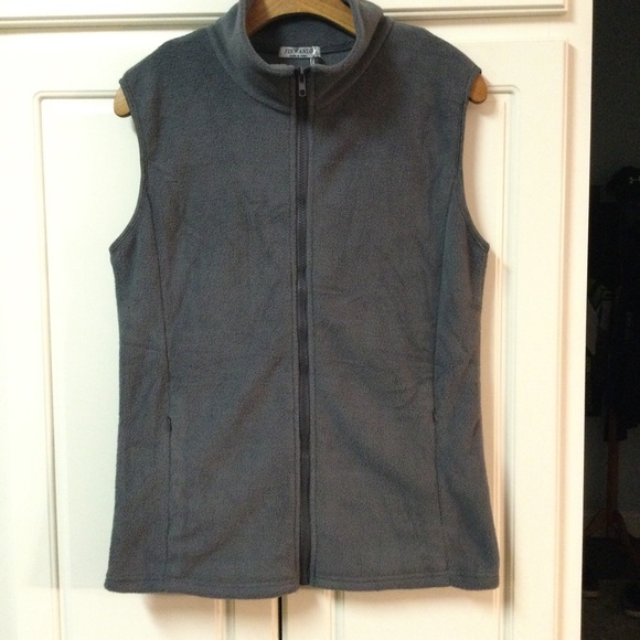NWT Fleece Vest - Picture 1 of 6